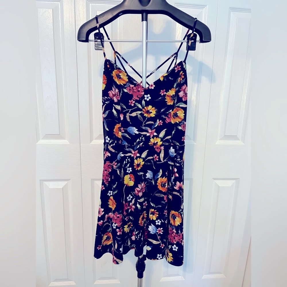 Black and Yellow Spaghetti Strap Midi Sundress for Cocktail Events